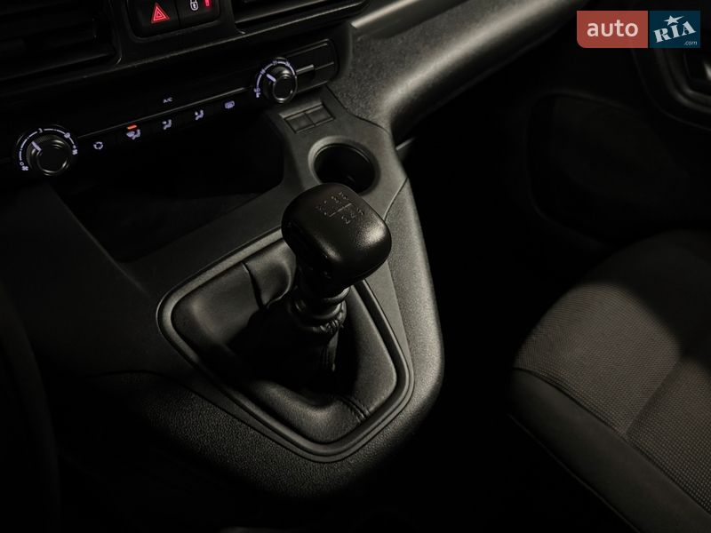 Минивэн Citroen Berlingo 2023 в Киеве