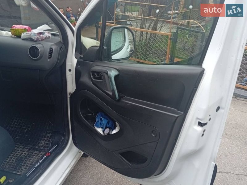 Минивэн Citroen Berlingo 2010 в Городке фото 16 Минивэн Citroen Berlingo 2010 в Городке