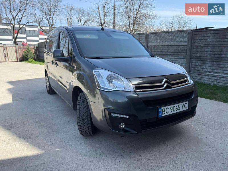 Грузовой фургон Citroen Berlingo 2017 в Львове
