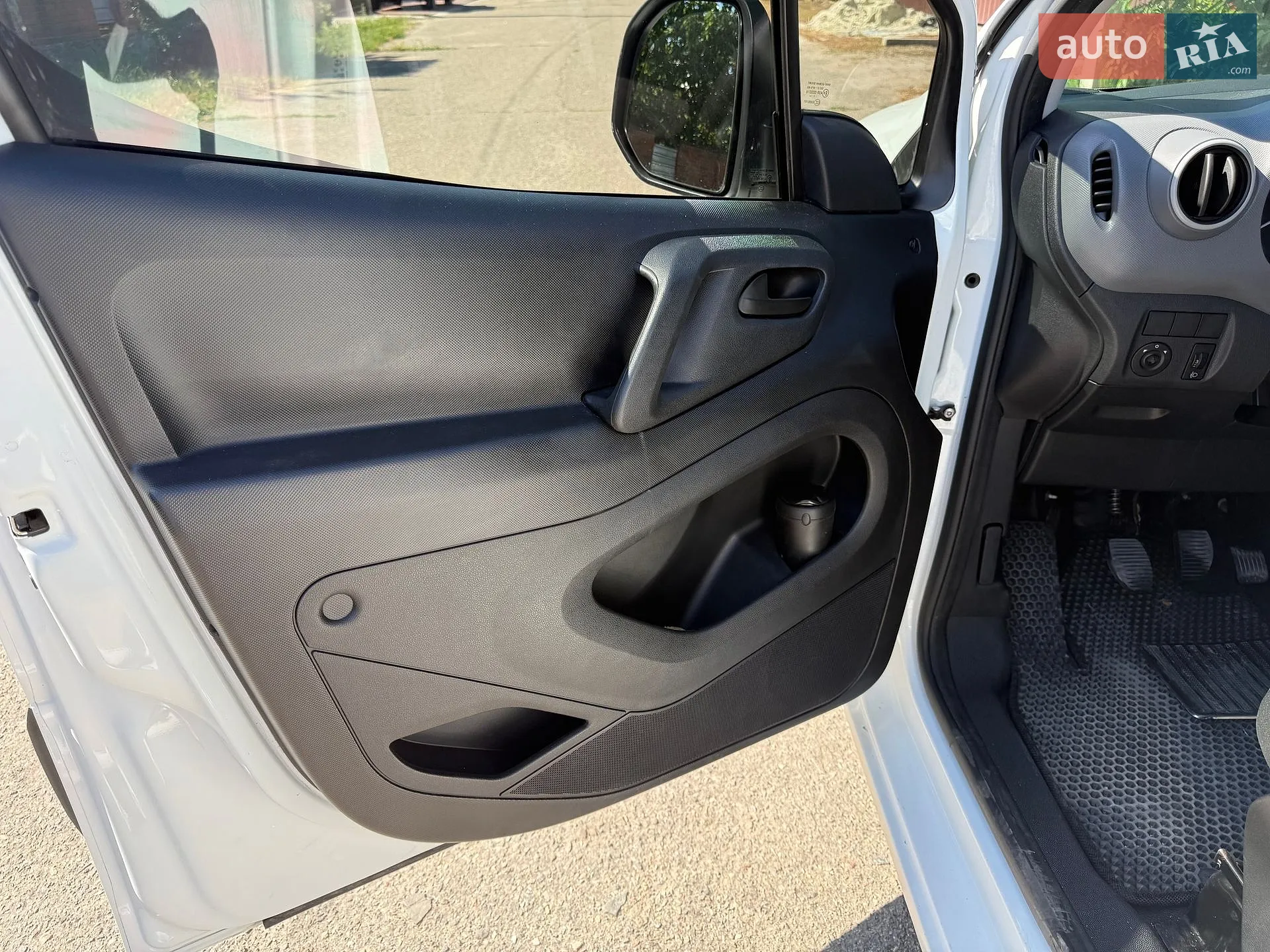 2011 Citroen Berlingo - мініатюра 9