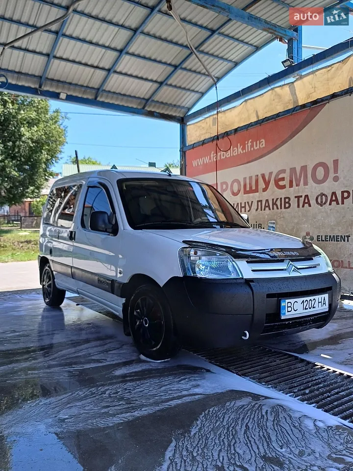 2010 Citroen Berlingo - мініатюра 24
