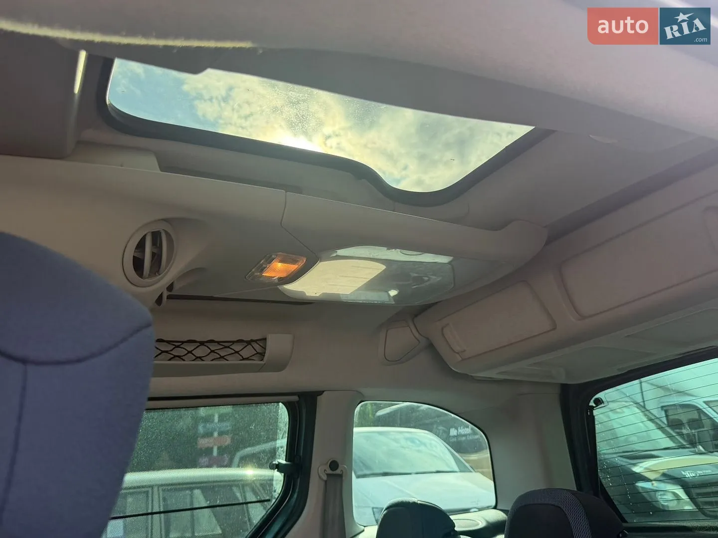 2010 Citroen Berlingo - мініатюра 9