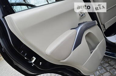 Позашляховик / Кросовер Citroen C-Crosser 2009 в 