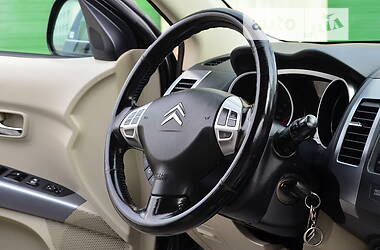 Позашляховик / Кросовер Citroen C-Crosser 2009 в 