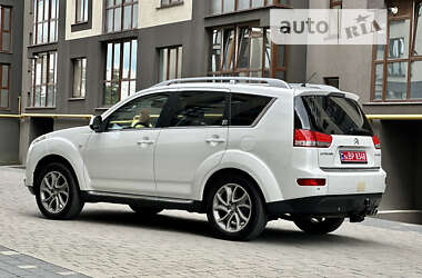 Позашляховик / Кросовер Citroen C-Crosser 2011 в 