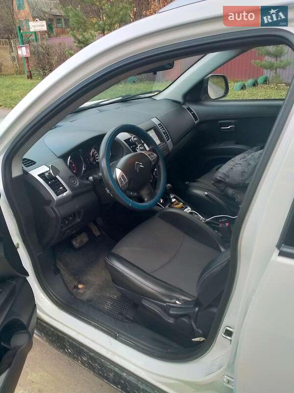 Citroen C-Crosser 2012
