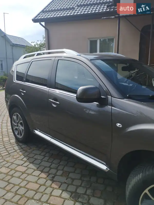 Citroen C-Crosser 2010 VIN VF7VV4HNHAZ904115 фото оголошення 3 з 42