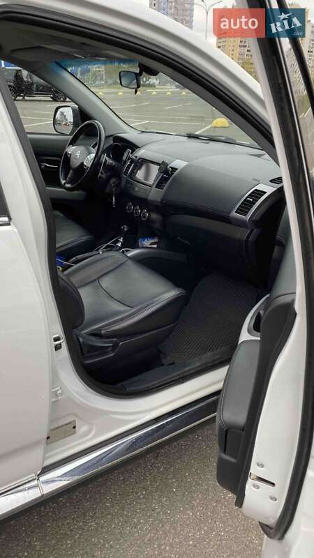 Внедорожник / Кроссовер Citroen C-Crosser 2012 в Киеве