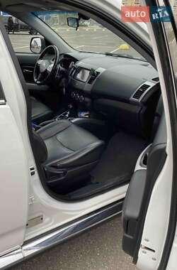 Внедорожник / Кроссовер Citroen C-Crosser 2012 в 