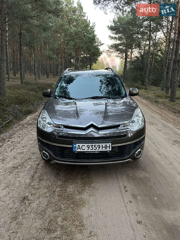 Внедорожник / Кроссовер Citroen C-Crosser 2011 в 