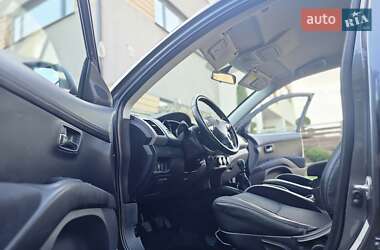 Внедорожник / Кроссовер Citroen C-Crosser 2012 в 