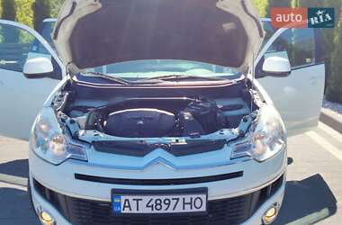Позашляховик / Кросовер Citroen C-Crosser 2010 в 