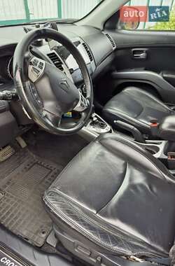 Позашляховик / Кросовер Citroen C-Crosser 2011 в 