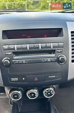 Внедорожник / Кроссовер Citroen C-Crosser 2010 в 