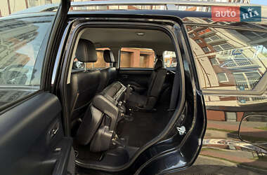 Позашляховик / Кросовер Citroen C-Crosser 2010 в 