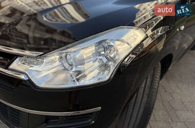 Позашляховик / Кросовер Citroen C-Crosser 2010 в 