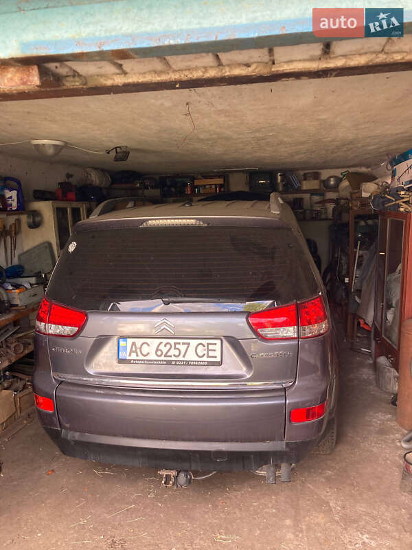 Внедорожник / Кроссовер Citroen C-Crosser 2009 в Вольногорске