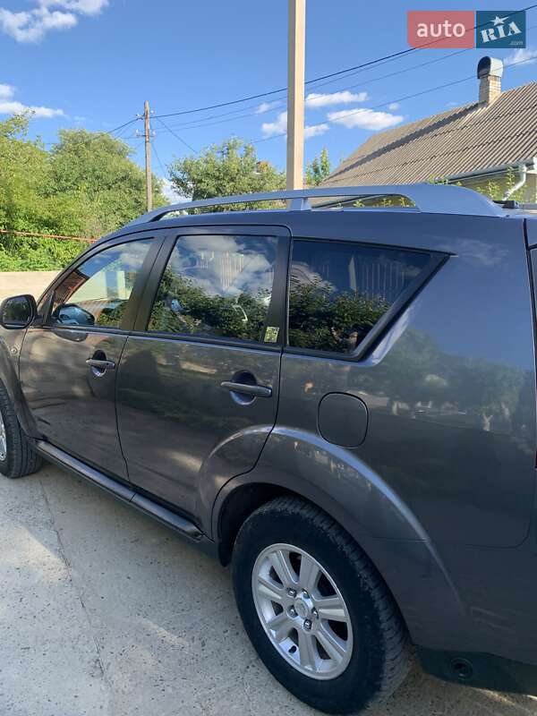 Позашляховик / Кросовер Citroen C-Crosser 2009 в Чернівцях