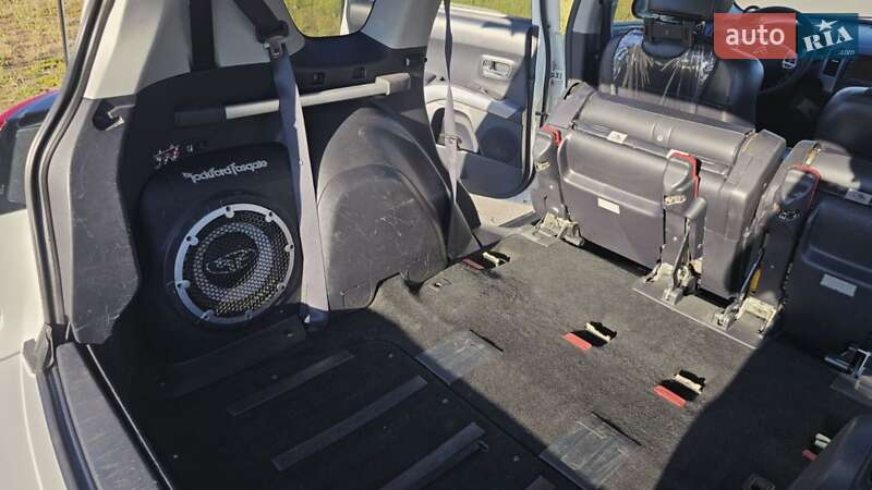 Позашляховик / Кросовер Citroen C-Crosser 2010 в Чернігові