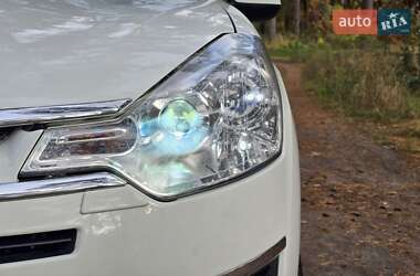 Позашляховик / Кросовер Citroen C-Crosser 2010 в 