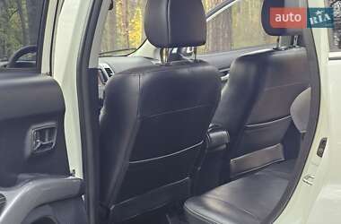 Позашляховик / Кросовер Citroen C-Crosser 2010 в 