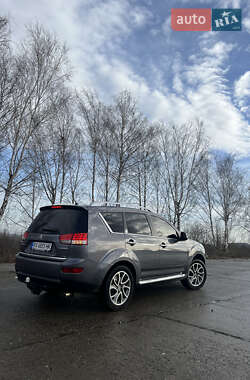 Позашляховик / Кросовер Citroen C-Crosser 2010 в  фото 16 Позашляховик / Кросовер Citroen C-Crosser 2010 в