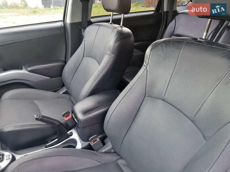 Позашляховик / Кросовер Citroen C-Crosser 2012 в Рівному фото 28 Позашляховик / Кросовер Citroen C-Crosser 2012 в Рівному