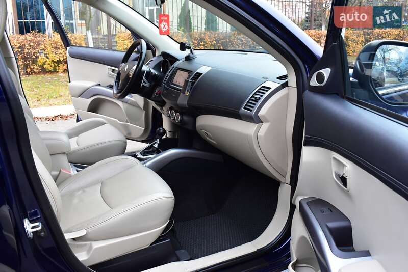 Внедорожник / Кроссовер Citroen C-Crosser 2012 в Киеве