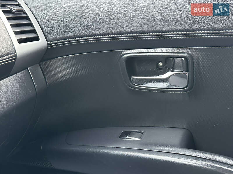 Позашляховик / Кросовер Citroen C-Crosser 2011 в Коломиї фото 13 Позашляховик / Кросовер Citroen C-Crosser 2011 в Коломиї