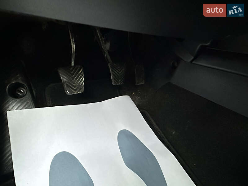 Позашляховик / Кросовер Citroen C-Crosser 2011 в Коломиї фото 26 Позашляховик / Кросовер Citroen C-Crosser 2011 в Коломиї