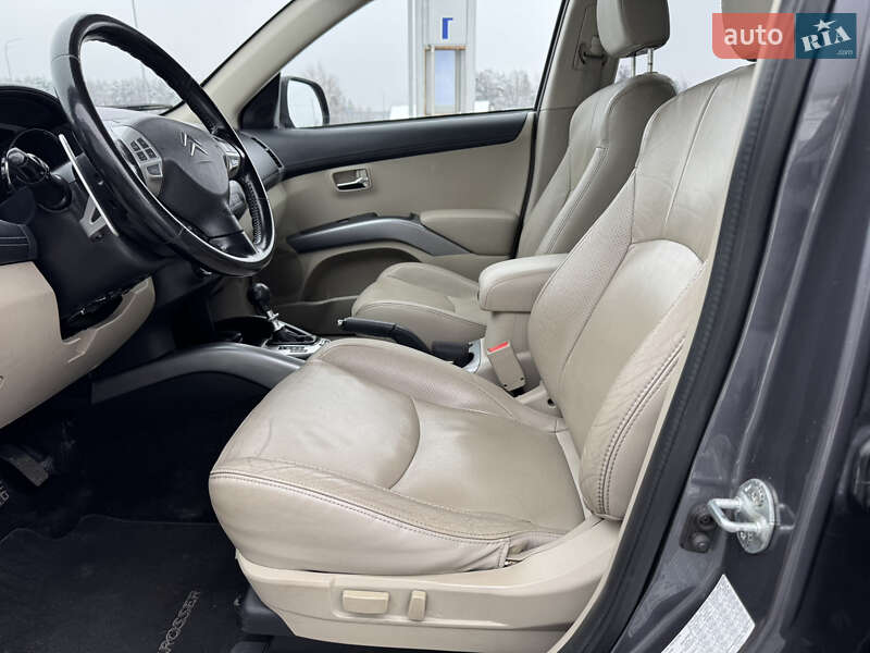 Позашляховик / Кросовер Citroen C-Crosser 2010 в Радивиліві