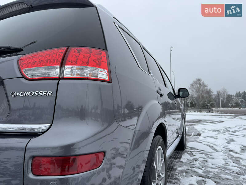 Позашляховик / Кросовер Citroen C-Crosser 2010 в Радивиліві