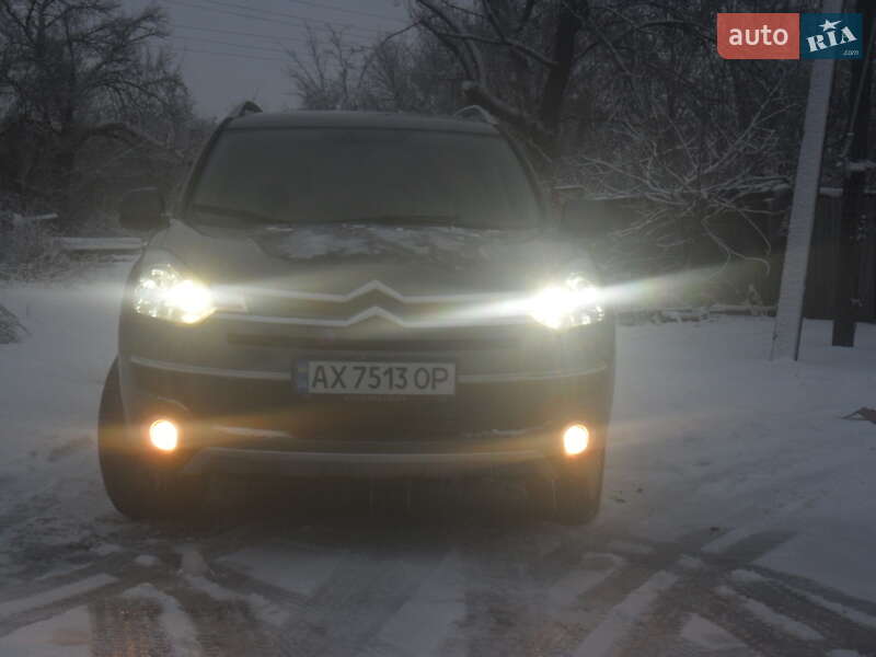 Позашляховик / Кросовер Citroen C-Crosser 2011 в Лозовій фото 2 Позашляховик / Кросовер Citroen C-Crosser 2011 в Лозовій