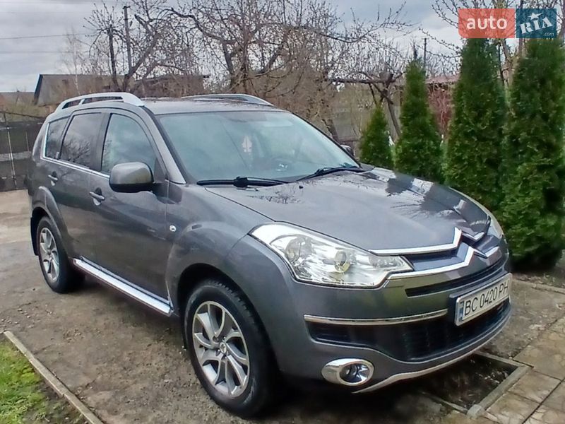 Citroen C-Crosser 2012