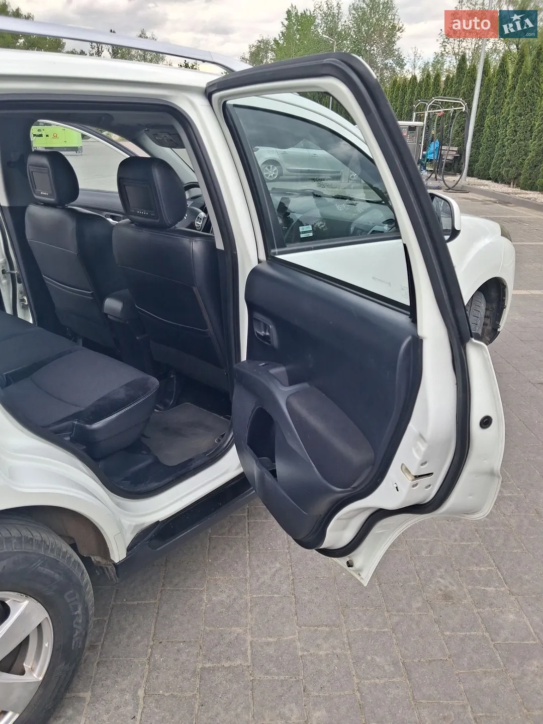 2010 Citroen C-Crosser - мініатюра 17