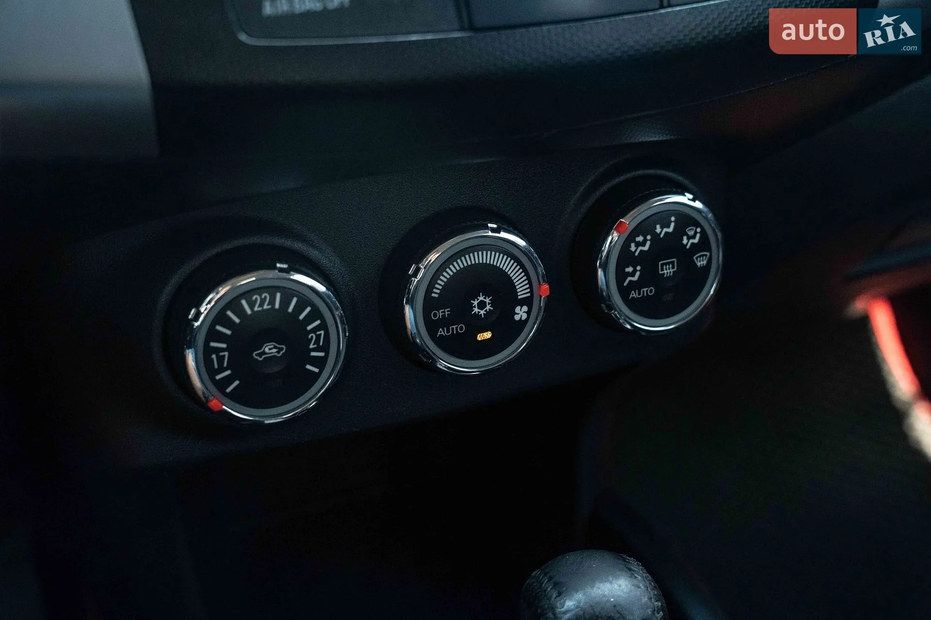 2011 Citroen C-Crosser - мініатюра 26