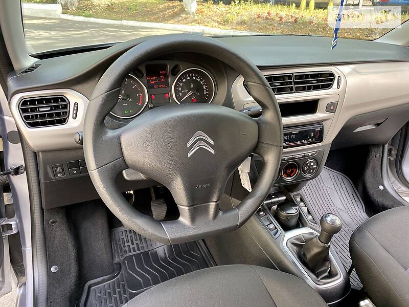 Седан Citroen C-Elysee 2017 в Киеве фото 25 Седан Citroen C-Elysee 2017 в Киеве