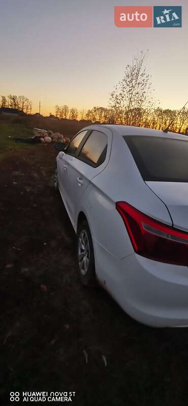 Седан Citroen C-Elysee 2019 в Вишневом