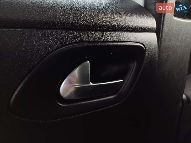 Седан Citroen C-Elysee 2016 в Луцке