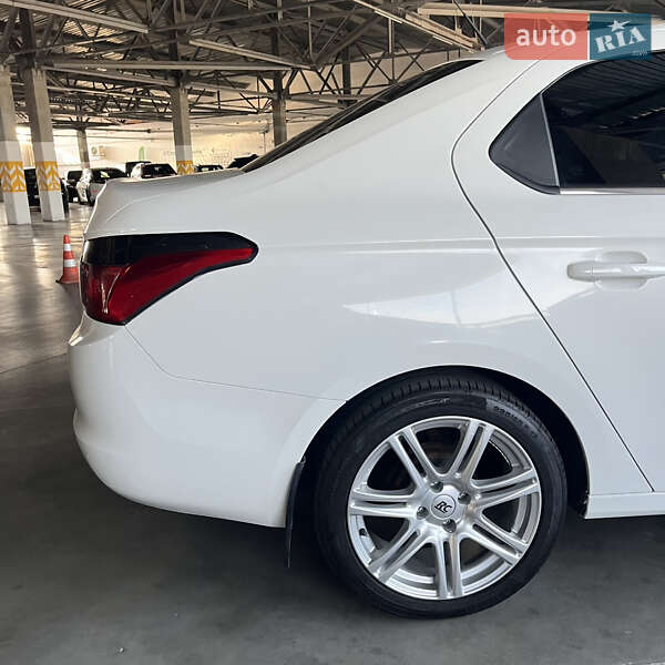 Седан Citroen C-Elysee 2013 в Виннице