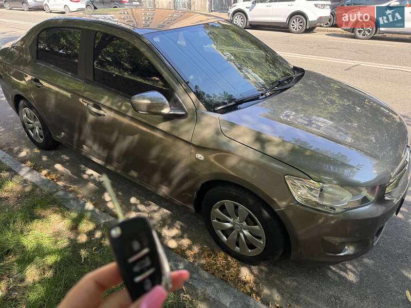 Седан Citroen C-Elysee 2013 в Ладыжине