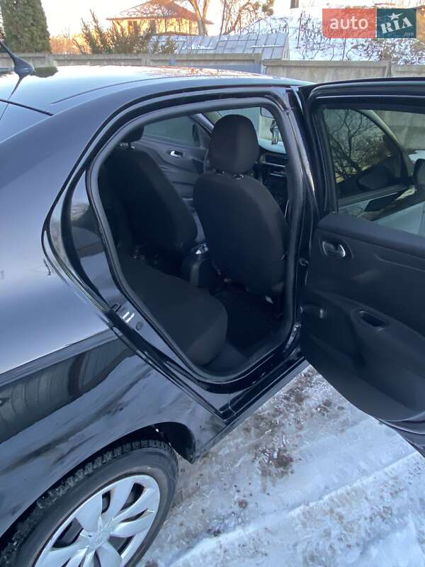 Седан Citroen C-Elysee 2013 в Дунаївцях