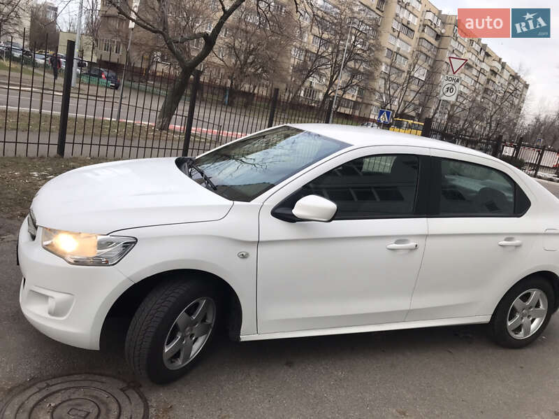 Седан Citroen C-Elysee 2013 в Киеве