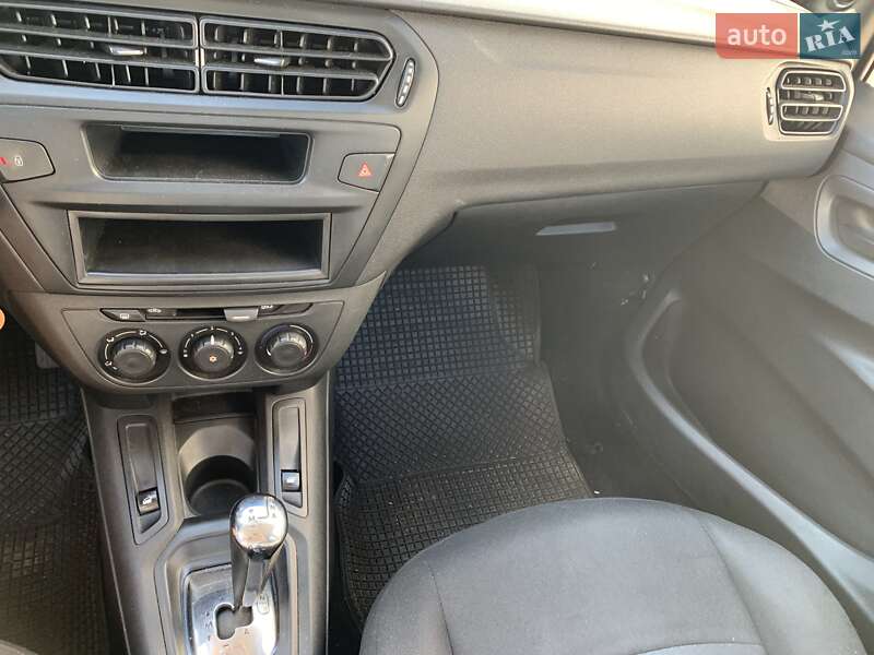 Седан Citroen C-Elysee 2014 в Запорожье фото 10 Седан Citroen C-Elysee 2014 в Запорожье