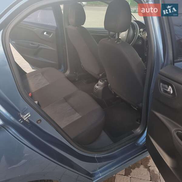 Седан Citroen C-Elysee 2013 в Ужгороде