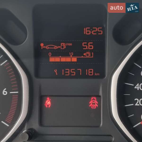 Седан Citroen C-Elysee 2013 в Ужгороде