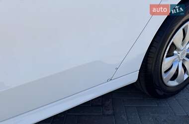 Седан Citroen C-Elysee 2013 в 
