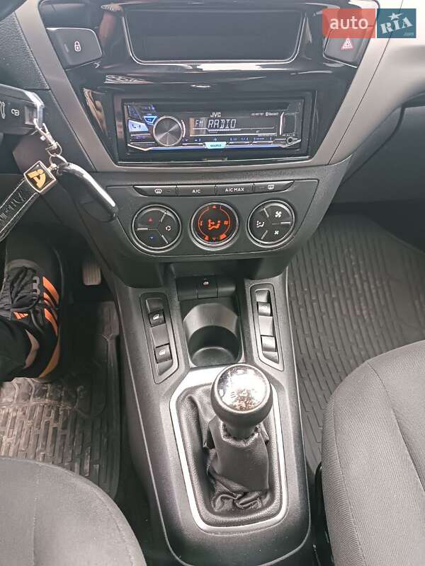 Седан Citroen C-Elysee 2016 в Львове