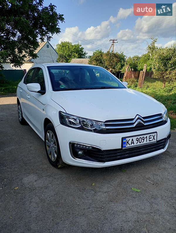 Седан Citroen C-Elysee 2017 в Умані