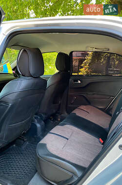 Седан Citroen C-Elysee 2015 в 